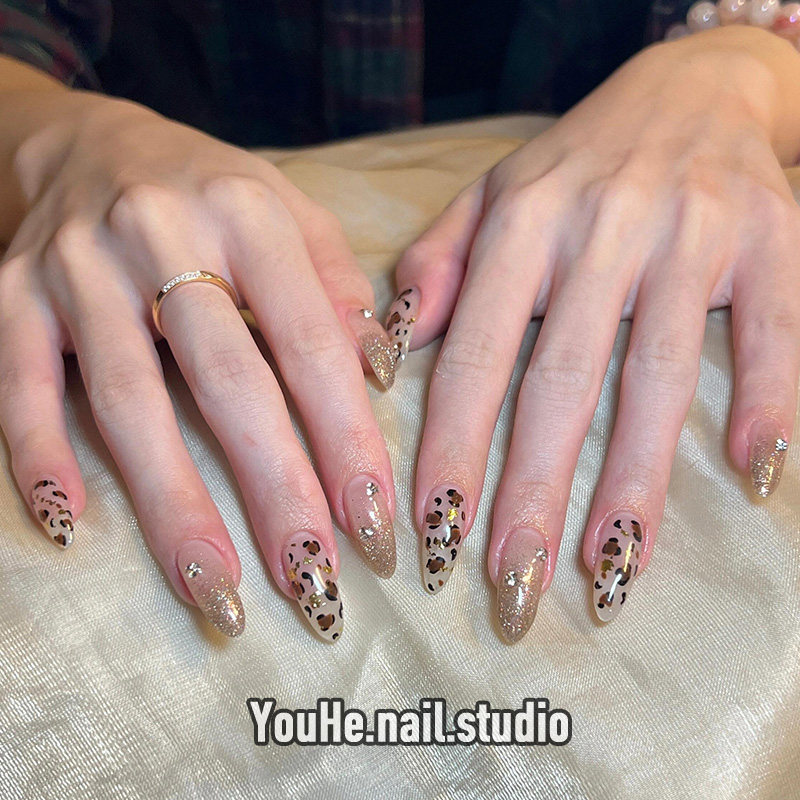 豹纹穿戴甲中长款春日高级感小众显白美甲成品纯手工定制指甲贴片,彩妆/香水/美妆工具,穿戴甲/甲片,淘宝优惠券,粉丝福利购,淘宝优惠卷