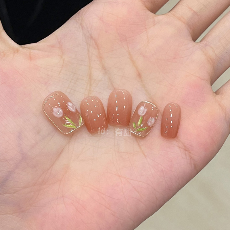 高质量穿戴甲短款春夏高级感纯手工花朵穿戴式美甲2025新年款短甲