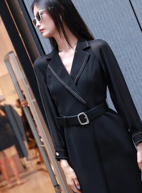 歌L思  22年全标大货  黑色商务连衣裙 EWF331Y02800