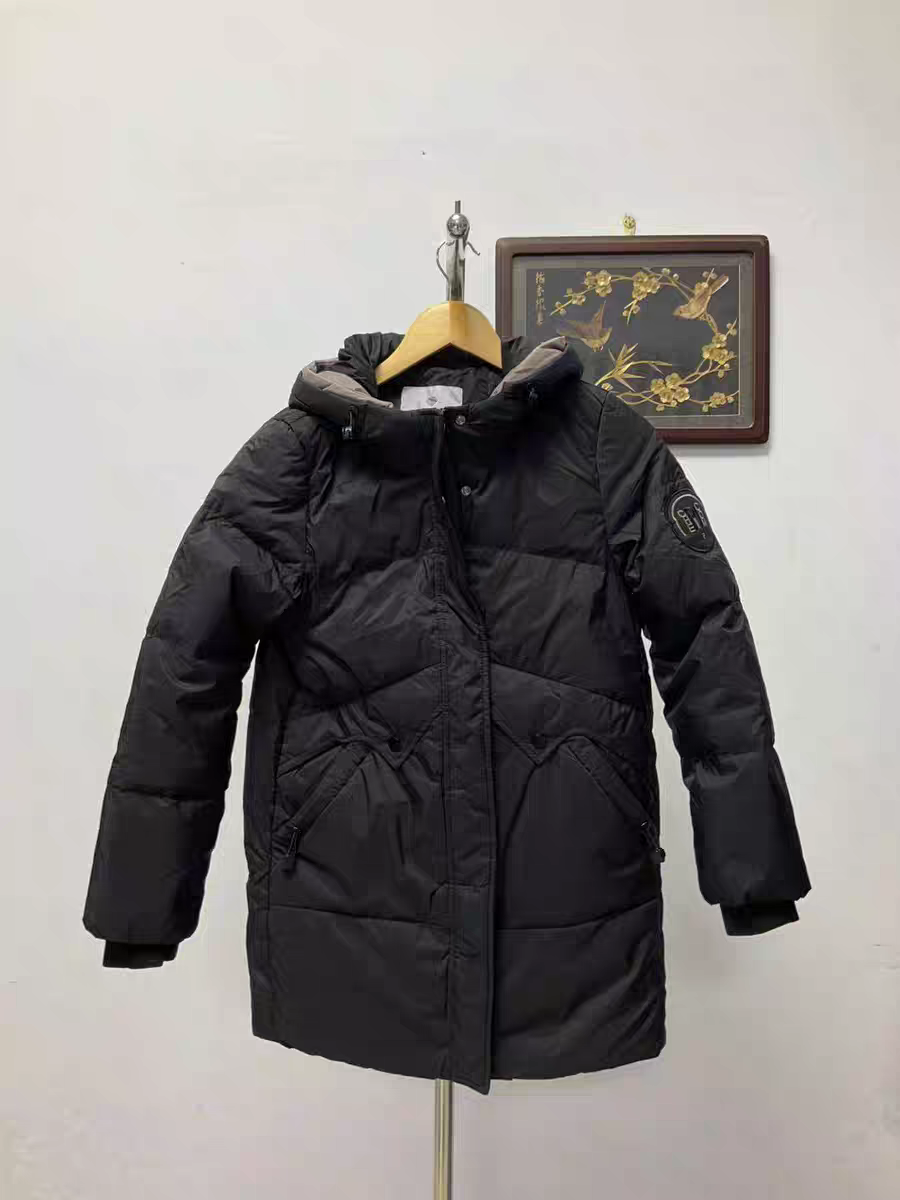 千仞岗 黑色羽绒服 无吊牌,女装/女士精品,羽绒服,淘宝优惠券,粉丝福利购,淘宝优惠卷