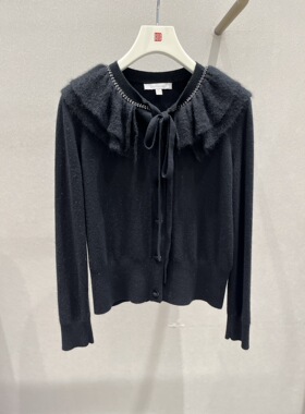 歌L思  21年全标  黑色羊毛衫 EWE323M013