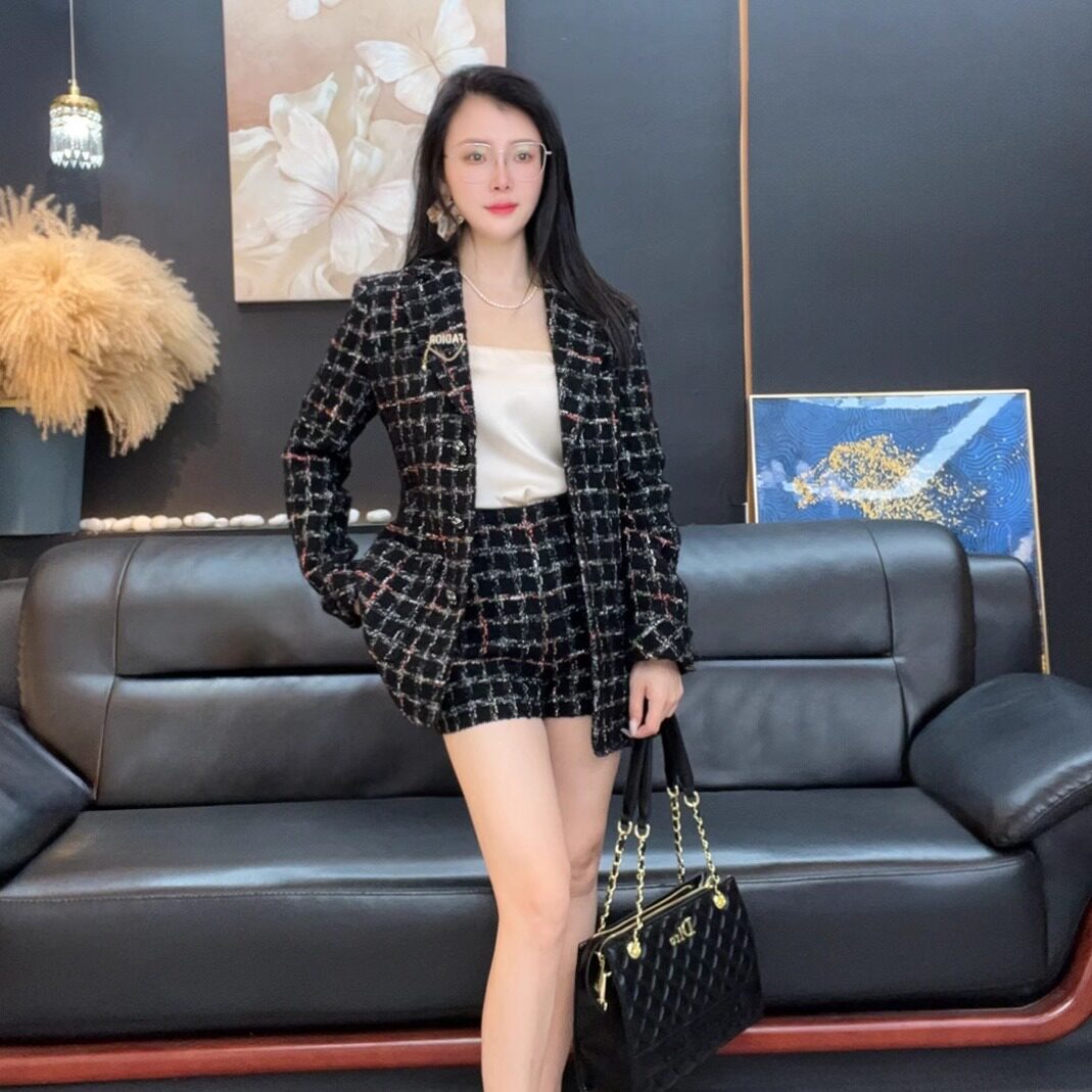 明星同款西装领小香风外套装女装