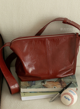 摩西奶奶 头层牛皮单肩斜挎红色托特包vintage极简包2025秋冬新款