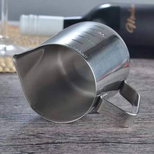 不锈钢拉花杯家用极简水杯可加热花式奶泡杯鸡蛋灌饼杯刻度量杯