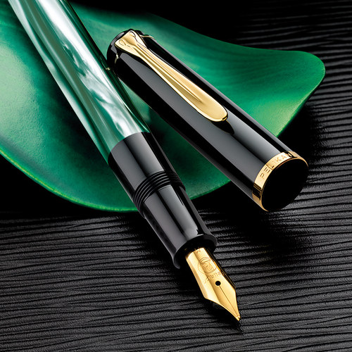 写字送礼钢笔Pelikan百利金