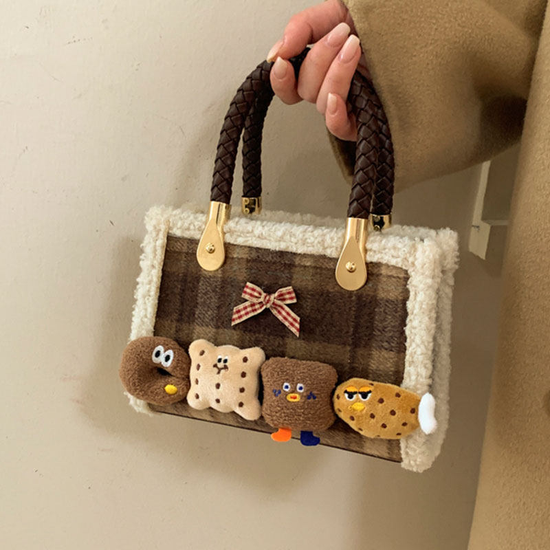 可爱少女风小众韩系包包女2025新款百搭复古斜挎包超火毛呢手提包,箱包皮具/热销女包/男包,水桶包,淘宝优惠券,粉丝福利购,淘宝优惠卷