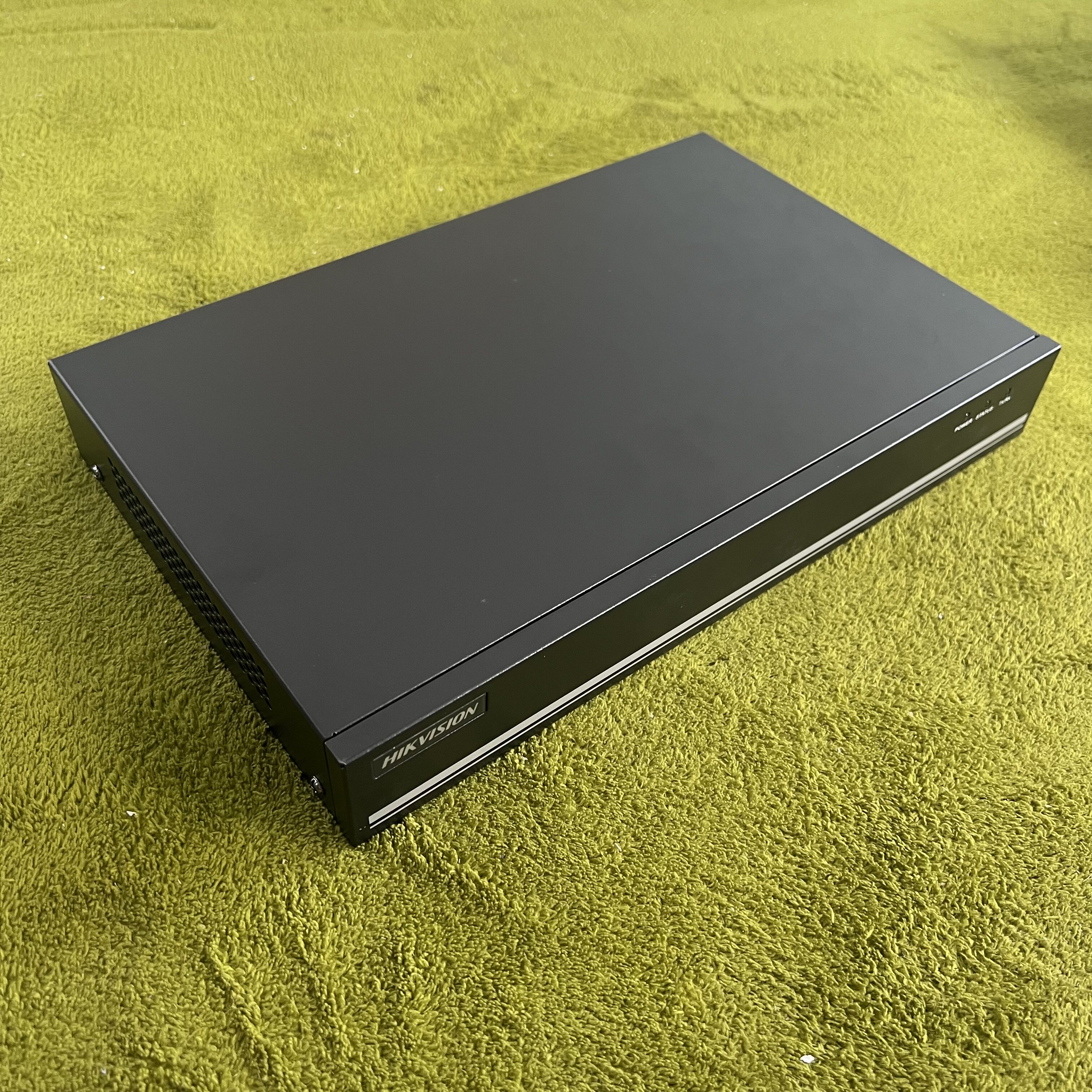 全新海康威视DS-6708HW视频服务器 模拟同轴转网络数字 8路编码器