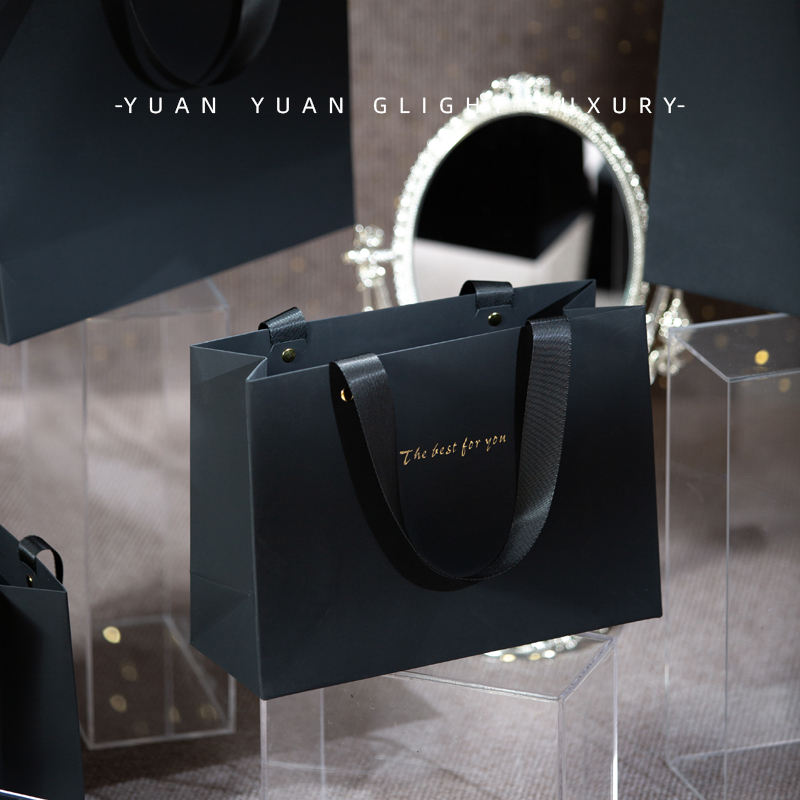 黑色简约高级感礼品袋礼物袋ins风触感纸生日情人节送礼手提纸袋