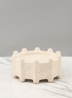 现代简约创意黄洞石烟灰缸摆件