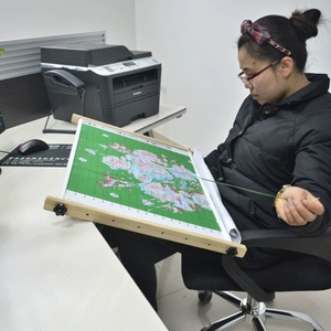Cross -Stitch вспомогательные инструменты поперечная вышивка мебель маленькой маленькой маленькой вышитой артефакт поперечной вышивки Большой квадрат