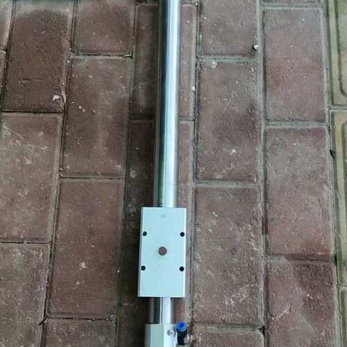 议价的一个RMSF40-500无气缸，行程500，功