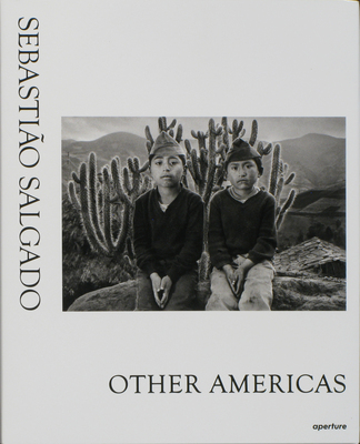 萨尔加多第一本摄影书