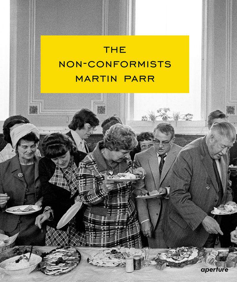 the non-conformists 马丁帕尔早期黑白摄影作品集 在五年的时间里