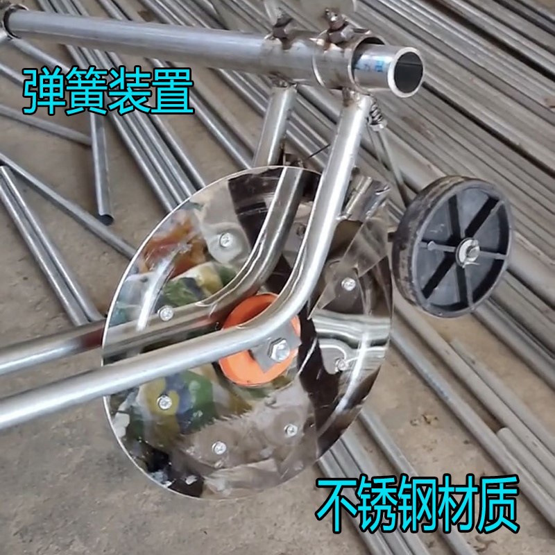 2021大i蒜覆膜机手动人工小型农用机械铺膜机器手拉式地膜覆盖机