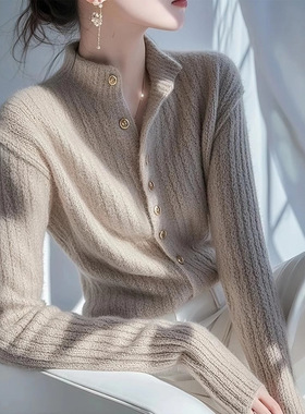 法式半高领针织衫毛衣女2025新款秋冬季高级感气质显瘦打底衫