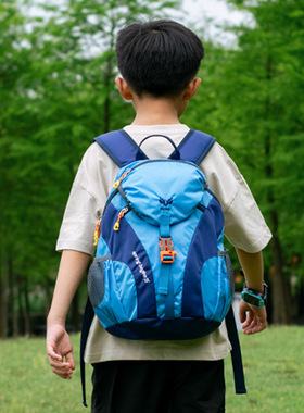 儿童户外旅行背包轻便男孩外出旅游登山小双肩包小学生春游书包女
