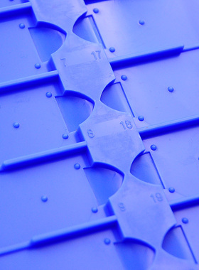 塑料染色缸24片染色缸 白色  载玻片染色架24片染色架 实验室抗原修复盒 POM免疫组化盒免费开票