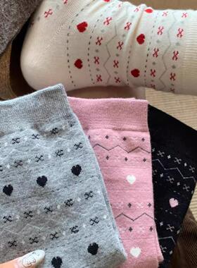 白色爱心袜子女春秋款中筒袜棉袜透气ins潮秋冬韩版女生长袜