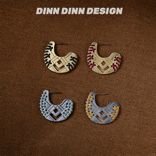DINN DINN DESIGN月牙形彩色穿线四色耳环个性耳钉轻奢感高级感