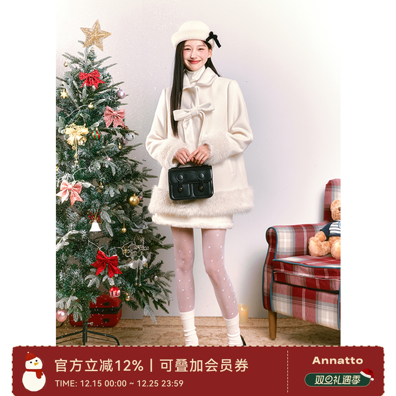 留洋千金穿搭白色蝴蝶结毛呢外套