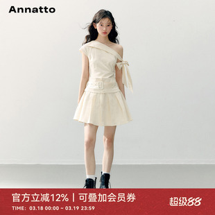 ANNATTO 春日来信 少女感米杏色斜肩绑带连衣裙女夏收腰百褶短裙