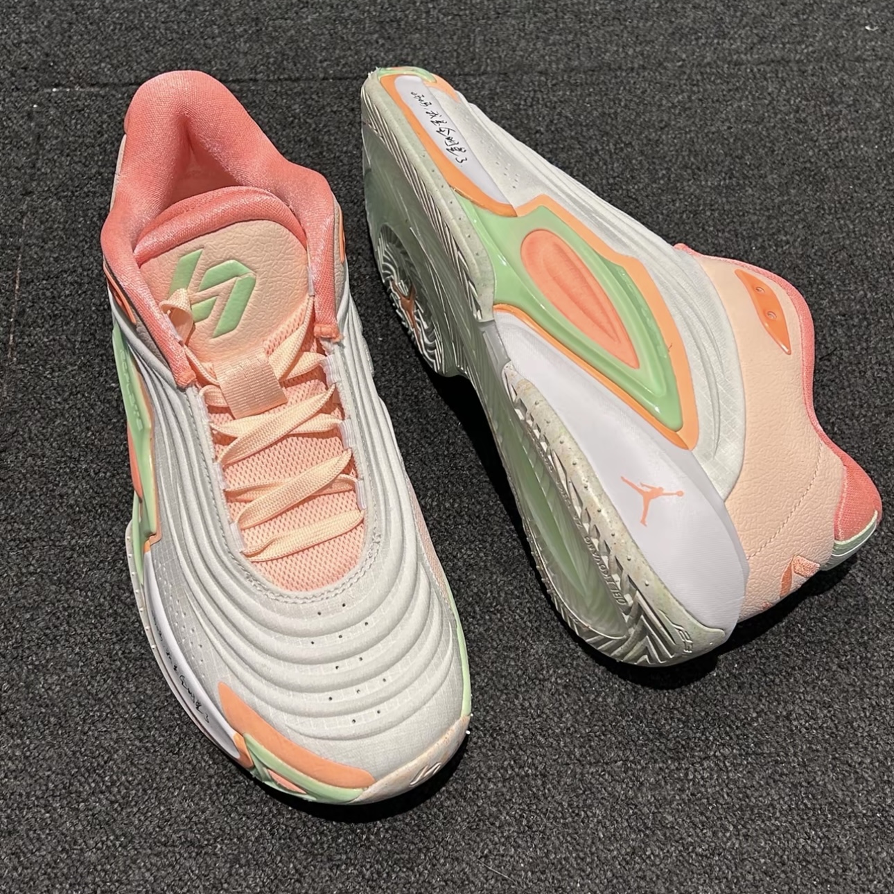 Air Jordan Luka 3 东契奇3代 减震防滑 抗扭篮球鞋FQ1285-101