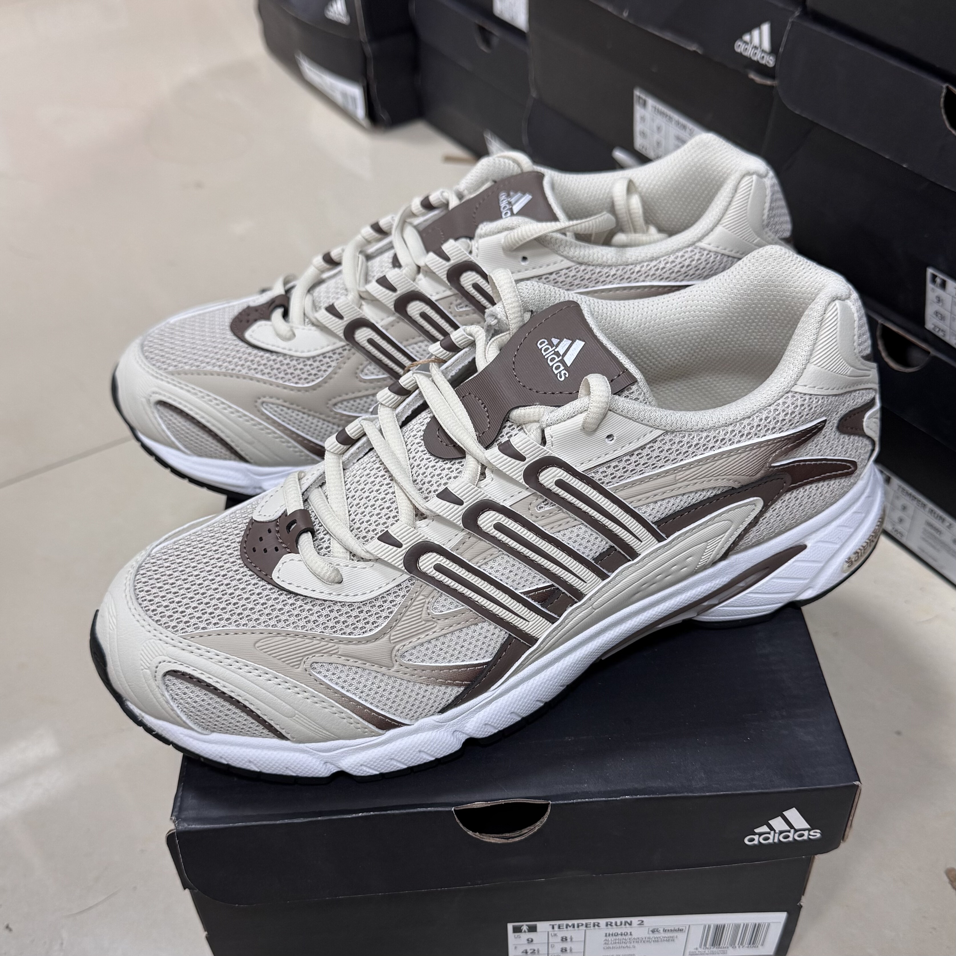 adidas Temper Run 2.0 防滑耐磨 网面透气 减震运动休闲鞋IH0401