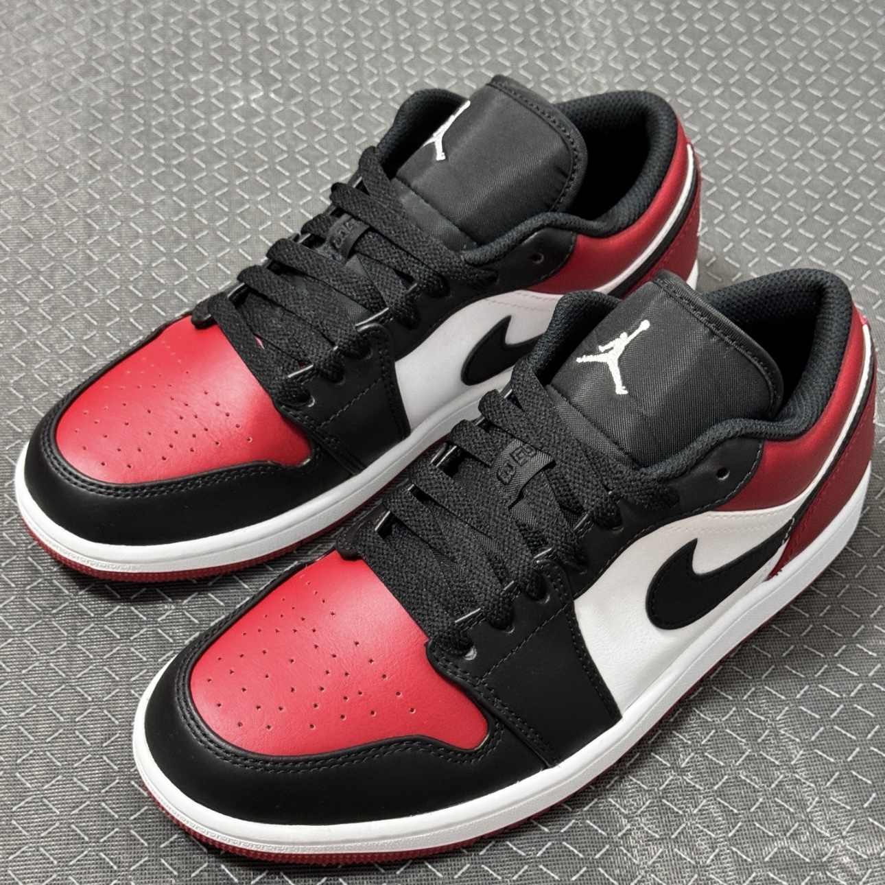 Air Jordan 1 运动休闲鞋 复古潮流支撑合成革板鞋553558-612