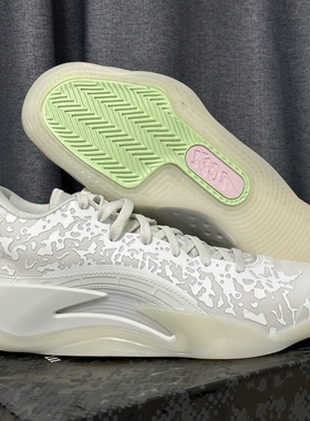 Jordan Zion 3 缓震支撑 抓地防踢 圆头 实战 篮球鞋DR0676-103