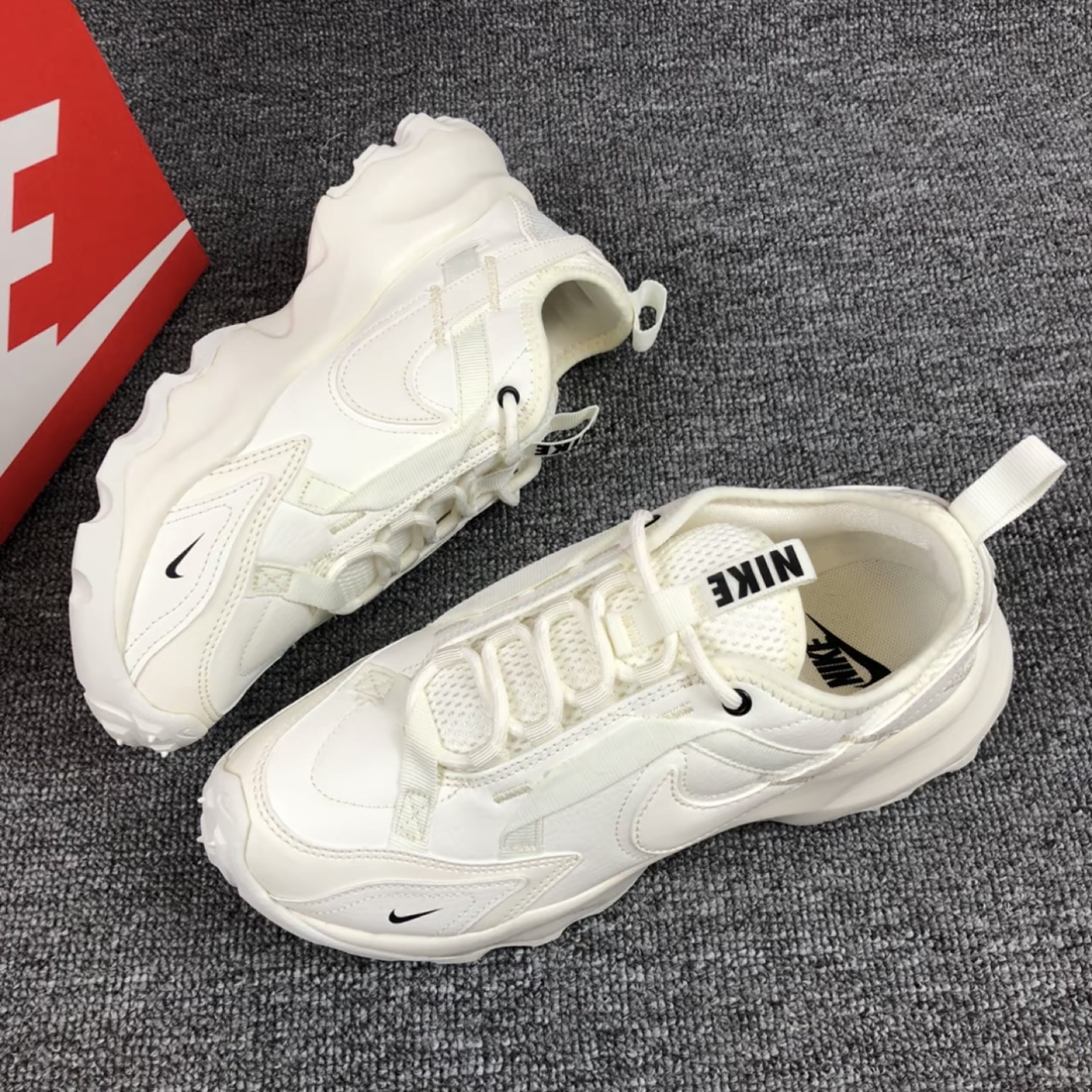 Nike TC 7900 减震 防滑耐磨 舒适透气运动休闲鞋DD9682-100