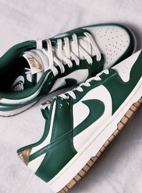 Nike Dunk 时尚潮流百搭 低帮 板鞋 女款 金绿色 FB7173-131黄