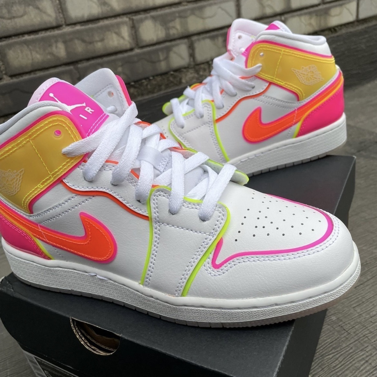 Air Jordan 1复古潮流 运动休闲鞋CV4611-100黄,运动鞋new,板鞋,淘宝优惠券,粉丝福利购,淘宝优惠卷