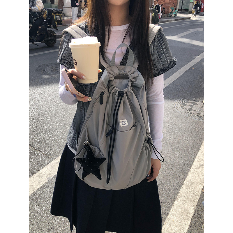 轻便防水登山旅行背包抽绳电脑包