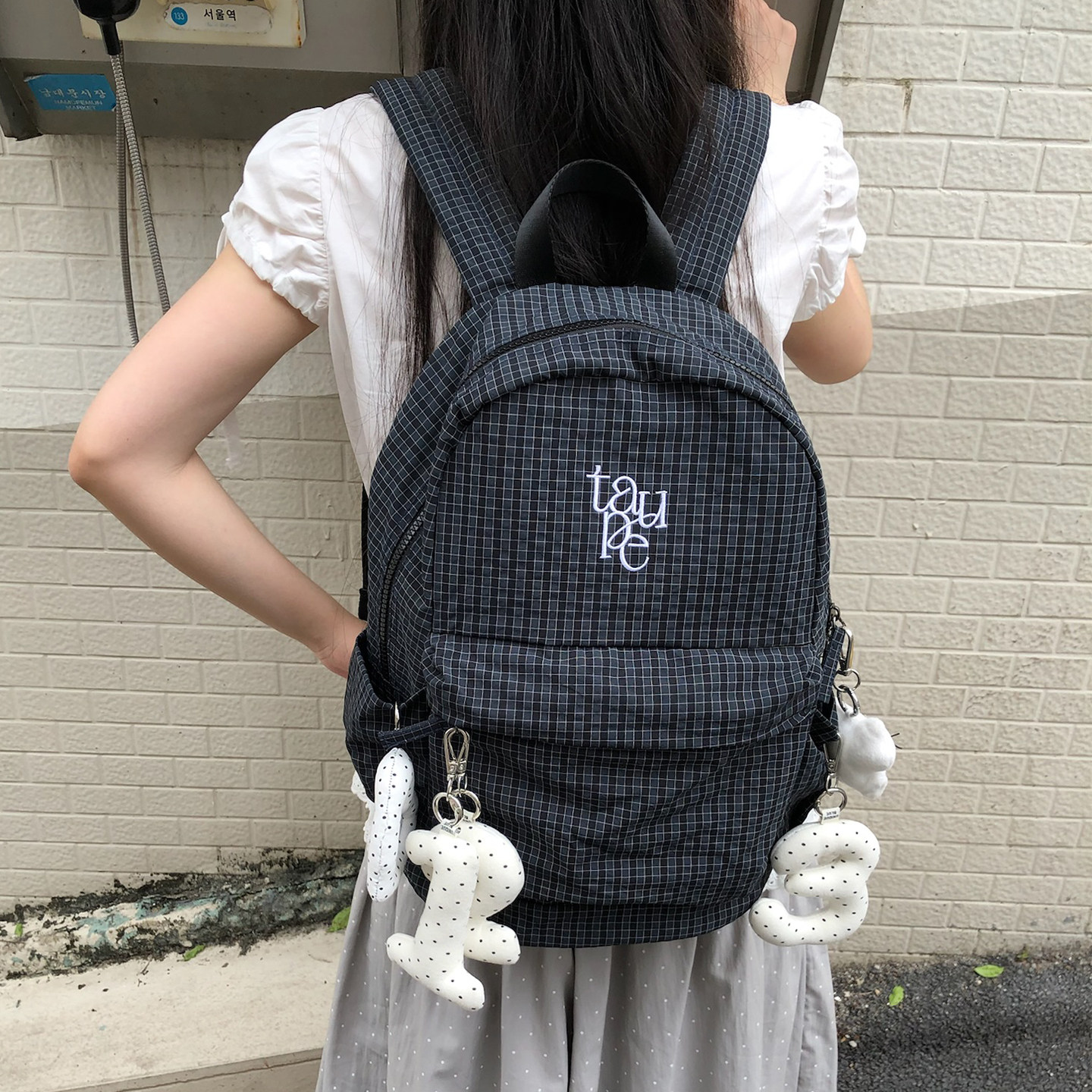 Unique blue韩系尼龙防水大容量双肩包旅行学生韩系绣花书包日系