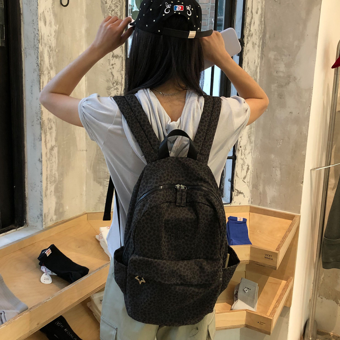 Unique blue豹纹书包女大学生简约背包高中生轻便休闲旅行双肩包 - Unique blue 独特的蓝色出品