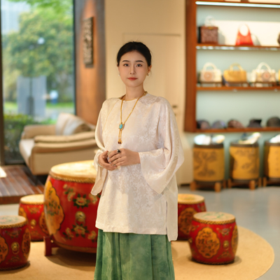 张林根银通正绢斜襟上衣外套