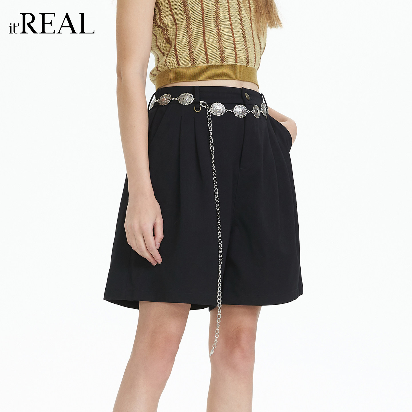 瑞尔宽松黑色休闲百搭时尚短裤