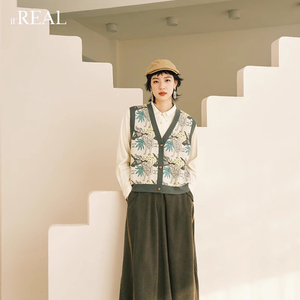 it'real瑞尔针织马甲2023秋冬新款文艺复古休闲外搭毛织背心马夹