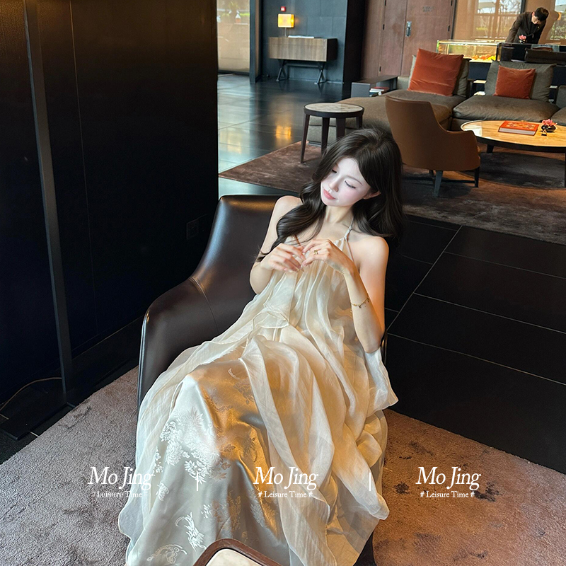 不规则荷叶边仙女裙度假风长裙