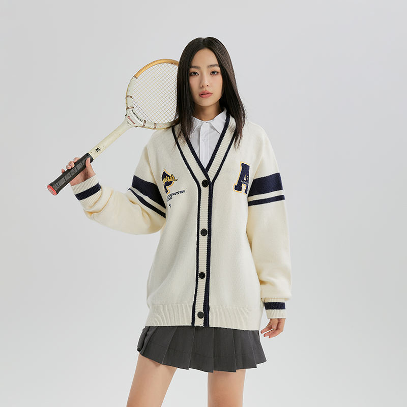 YKYB学院风宽松针织衫