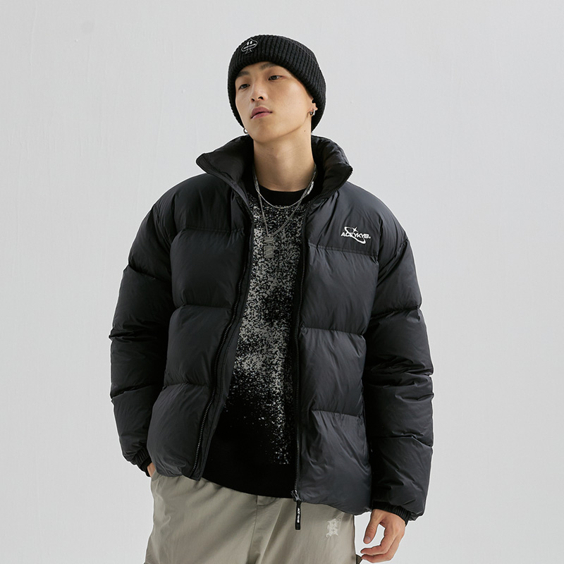 街头立领纯色简约羽绒服