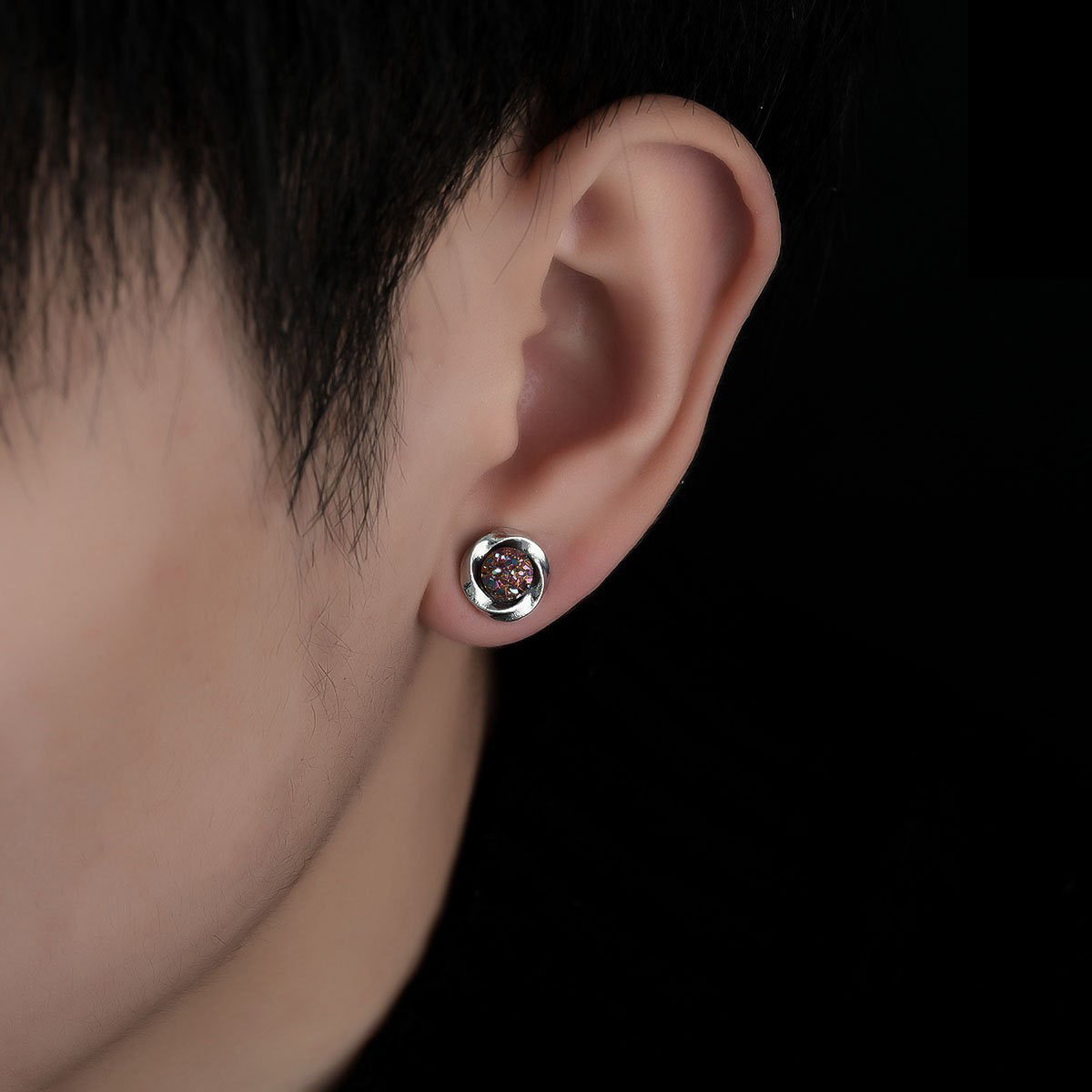 璀璨莫比乌斯无耳洞耳夹男高级感