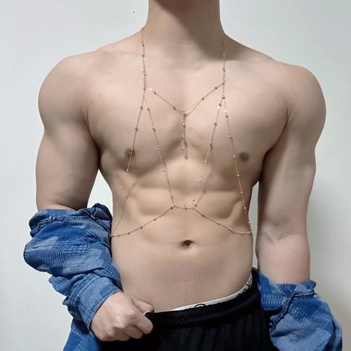 男生身体链体育生胸链肌肉男