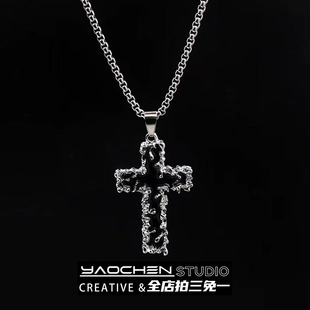 ins小众荆棘十字架钛钢项链男黑色高级感古巴链街头朋克情侣配饰