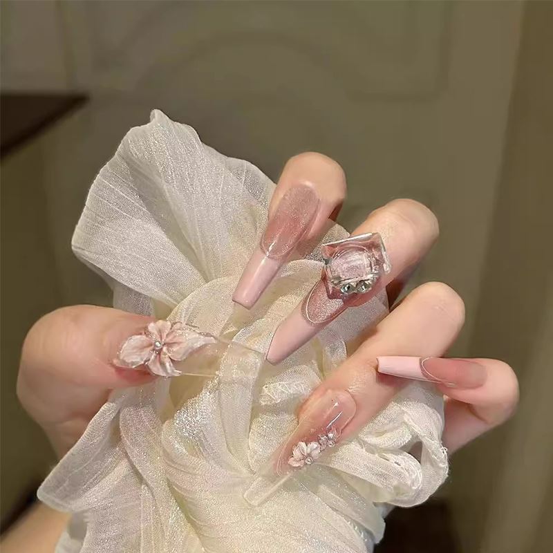 手工穿戴甲美甲长款法式粉色边猫眼大钻推小钻立体花朵纯欲假指甲