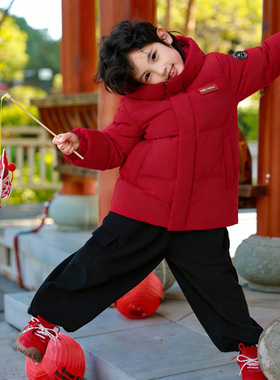 鸭鸭儿童羽绒服大红色短款大童外套高充绒学生宽松新年加厚保暖