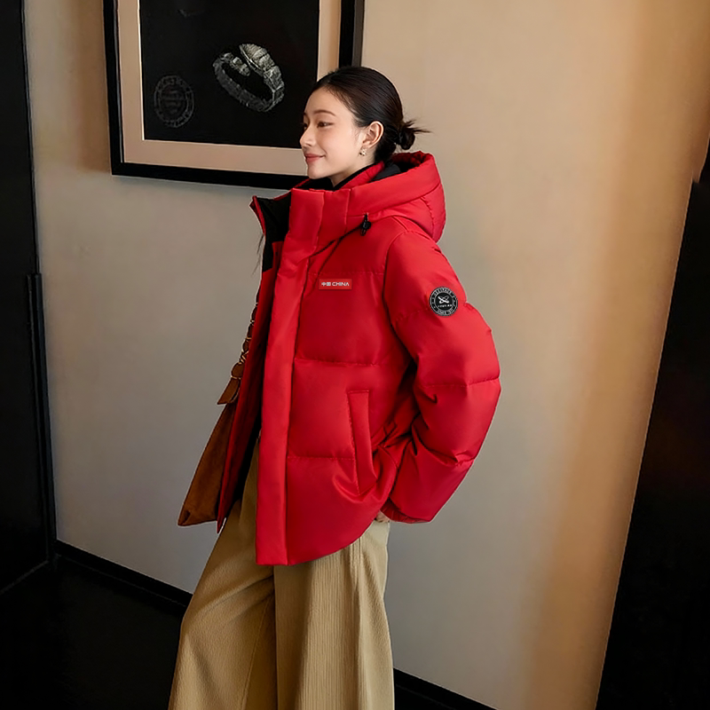 yaya鸭鸭羽绒服男女款红色新款图片