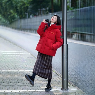 yaya鸭鸭女款羽绒服红色短款洋气外套本命年防风纯色加厚保暖女装