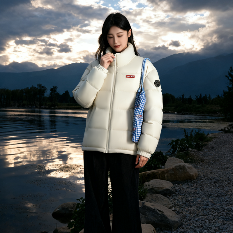 鸭鸭2025新款羽绒服薄款情侣防风