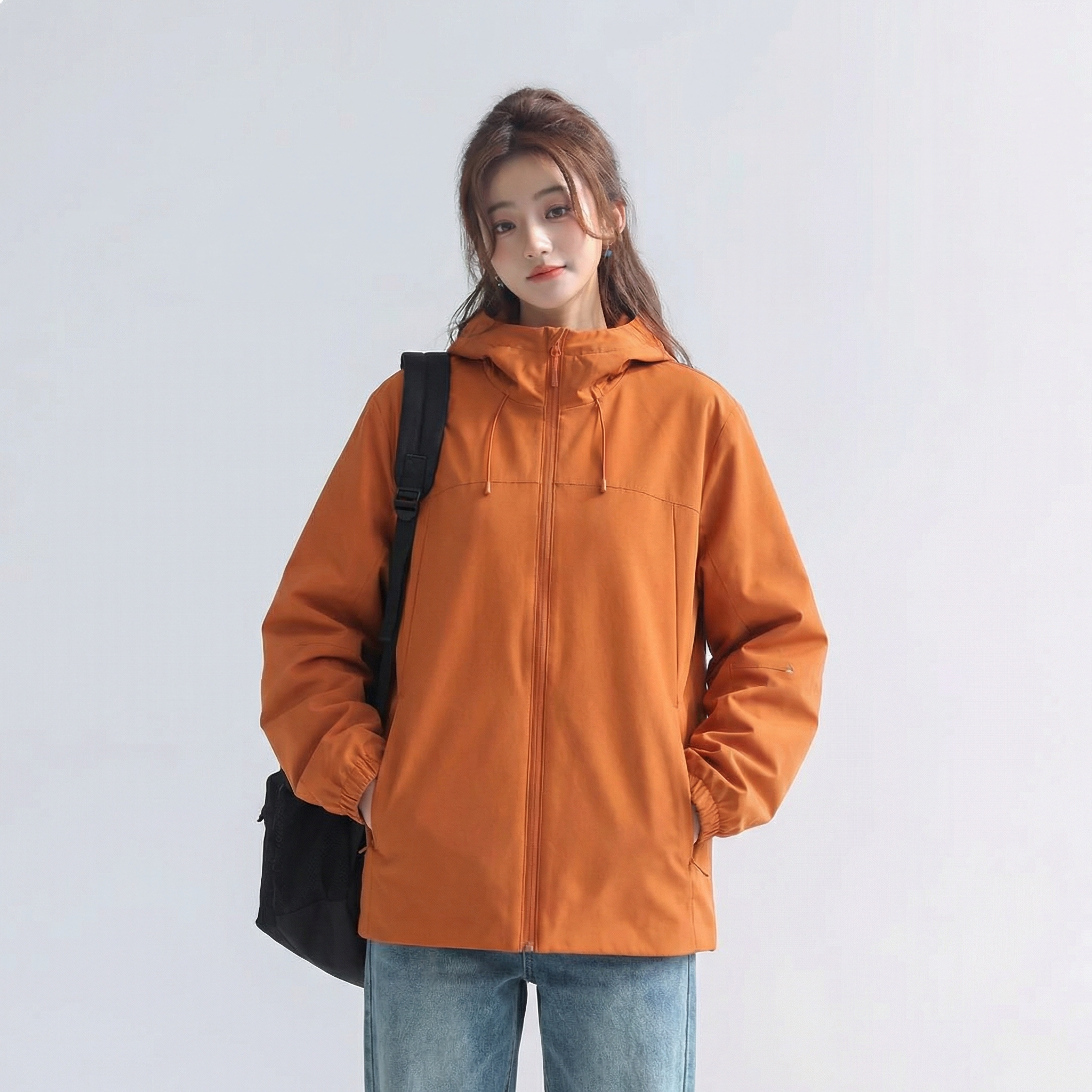 鸭鸭轻薄羽绒服女款春季短款鸭绒图片